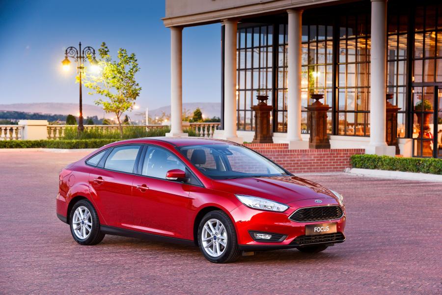  Ford Focus Sedan 2015 года  (ZA) (фото 24 из 29)